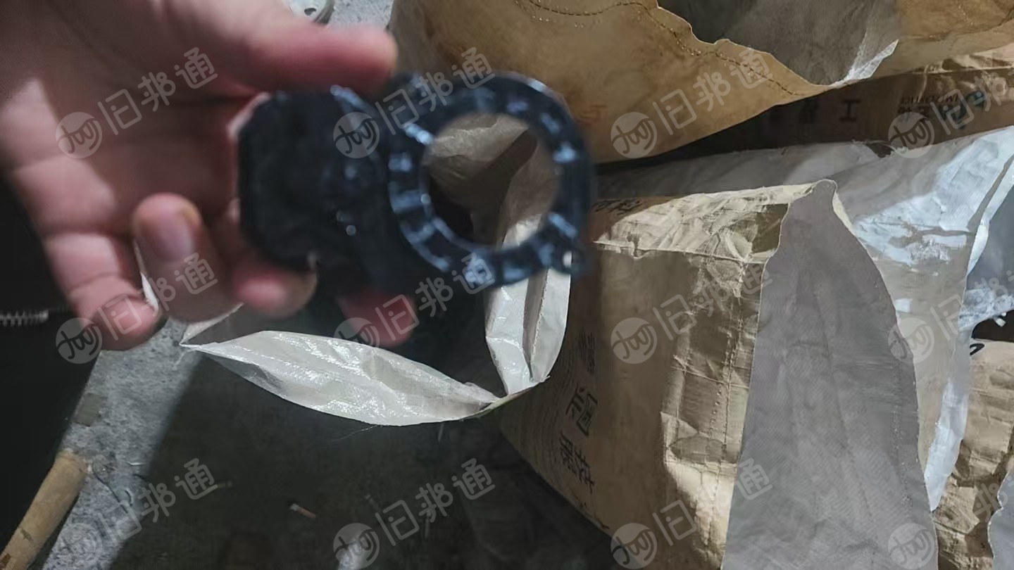 出售尼龙毛料，单六双六混合在一起的，也可以做破碎