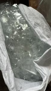 出售透明软质PVC边料，很干净的厂货，胶带厂下来的边料，不带胶，现货至少30吨