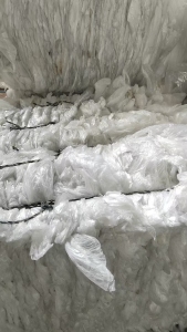 长期出售干造低压膜废料，酒厂和电子厂下来的