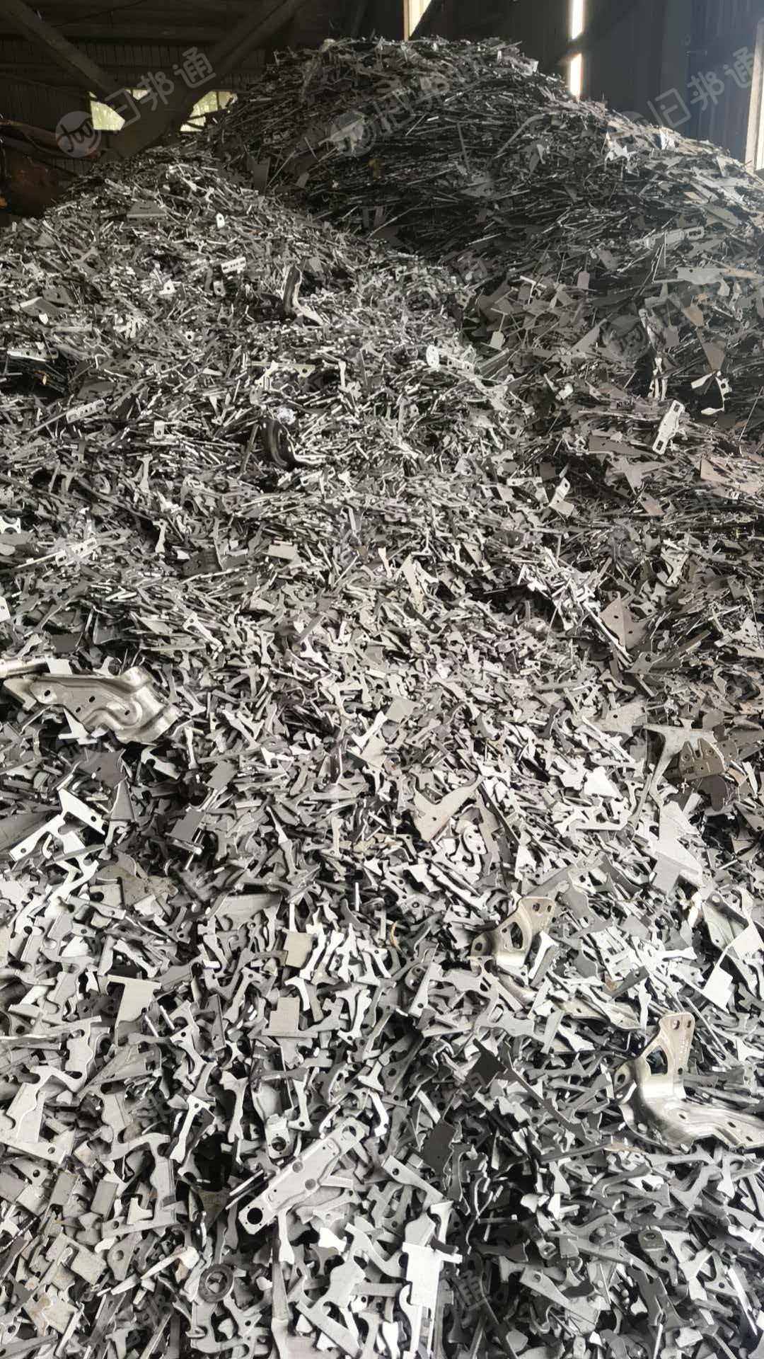 出售铸造厂用的中高锰钢冲料，大量现货