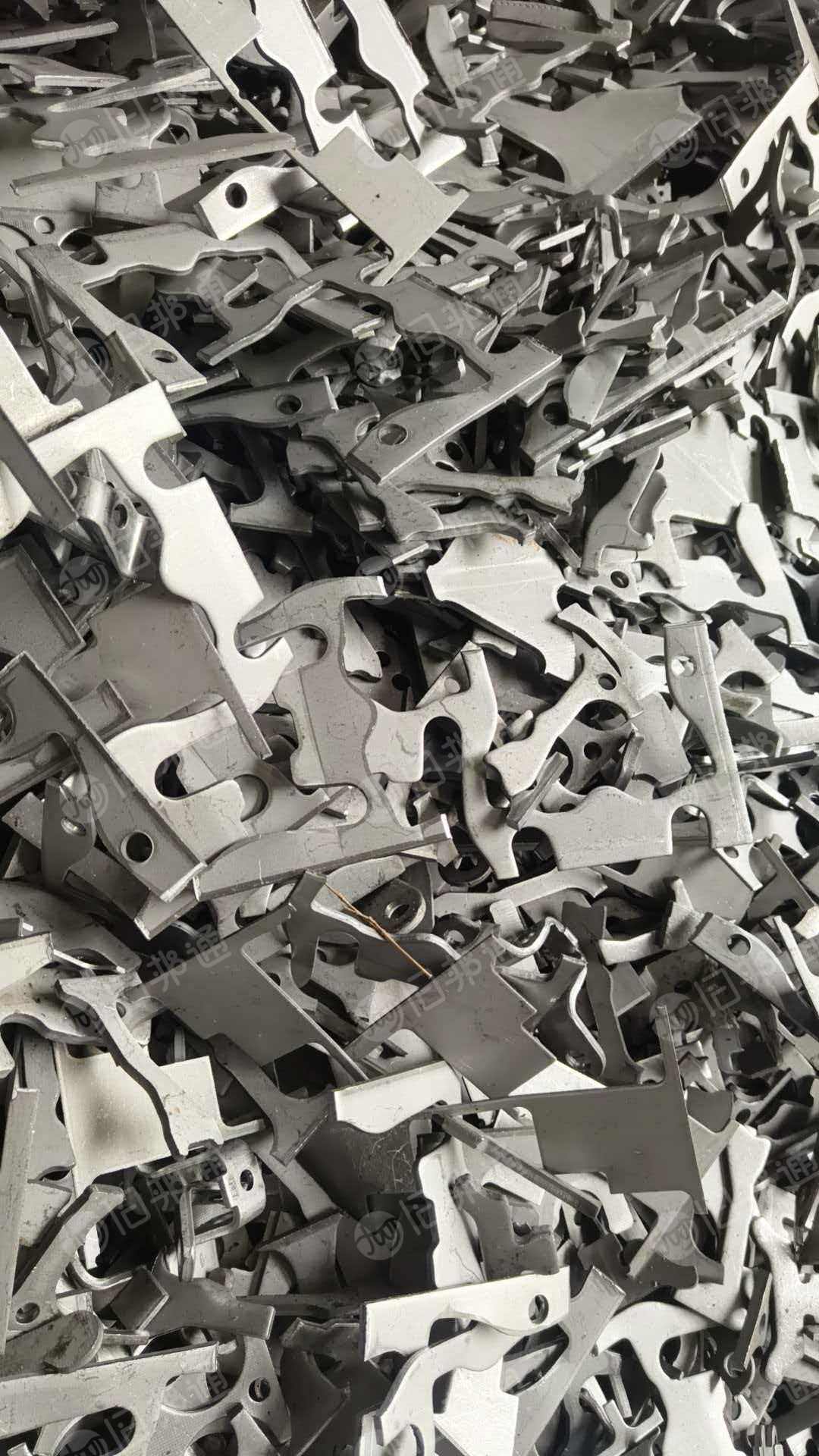 出售铸造厂用的中高锰钢冲料,大量现货