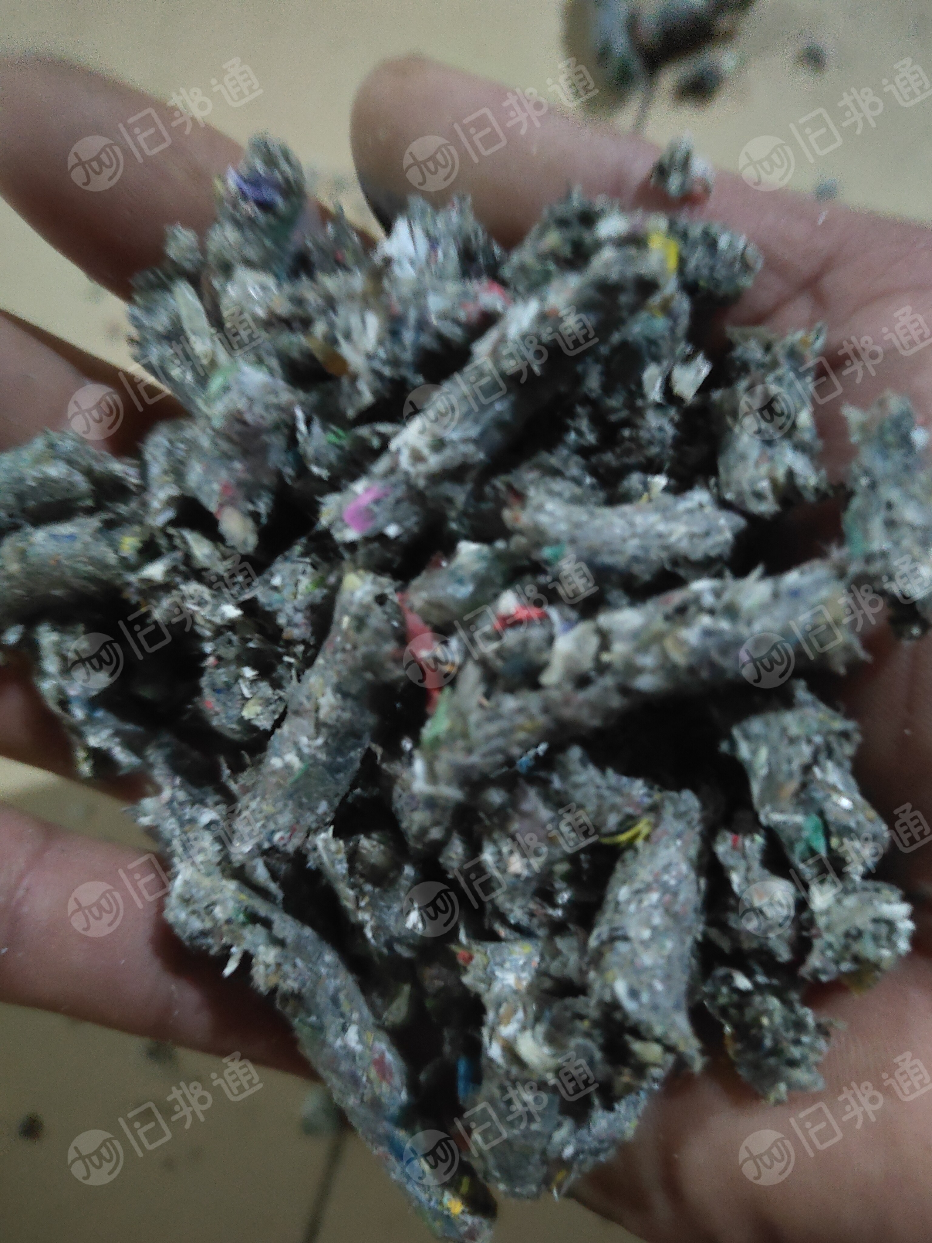 出售上漂的商标纸毛毛虫