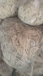 长期出售涤棉开花料，涤棉废布，针织涤棉料，含棉80，带杠的跟不带的都有分开，现货十几吨