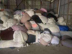 长期出售内衣厂下来的锦纶废布，锦氨废布，涤纶废布，统货走，月供80-100吨