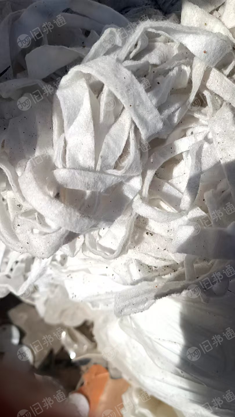 出售无纺布下脚料，毛毡料，现货十多吨