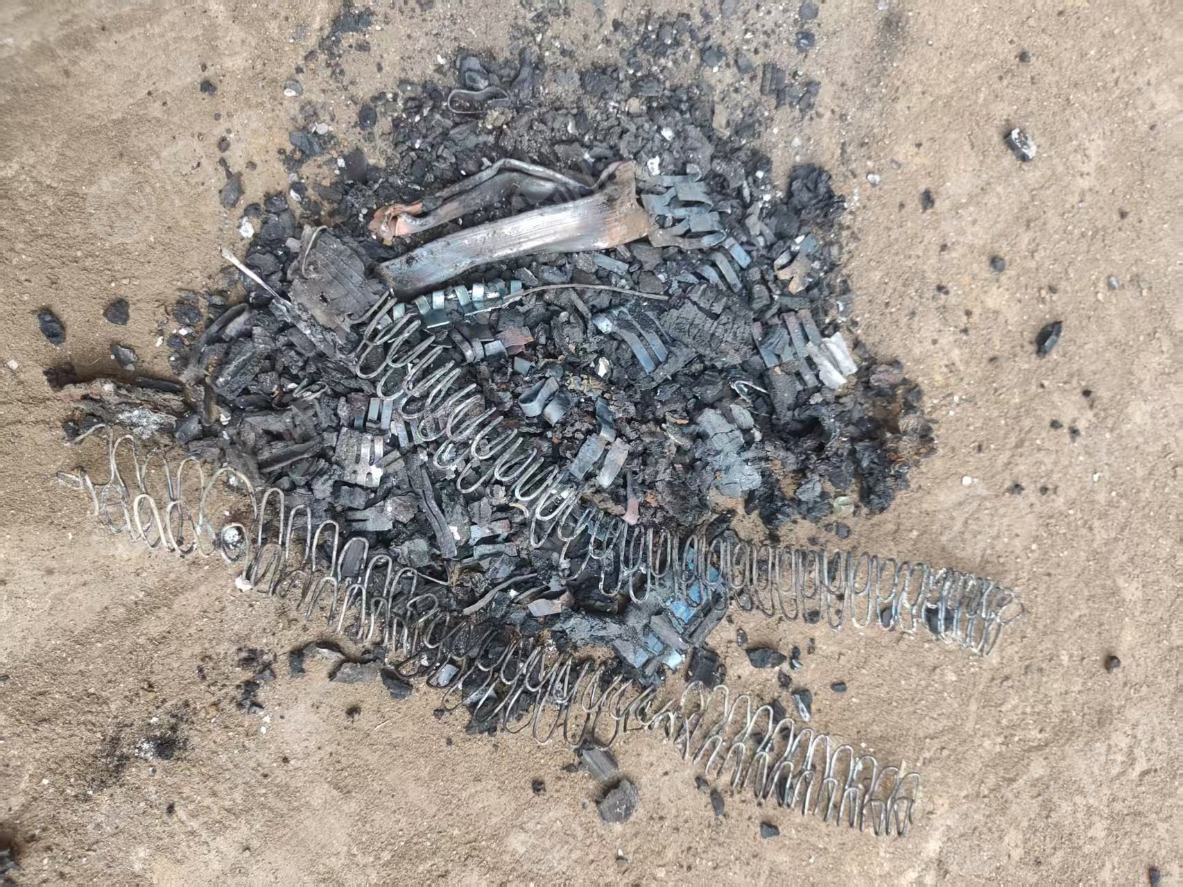 出售橡胶炼油料，热值4000+，现货30吨