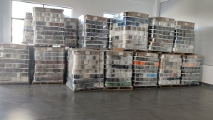 厂家长期出售库存涤纶有色丝，涤纶丝，涤纶库存丝，现货有20吨左右，货在江苏常州