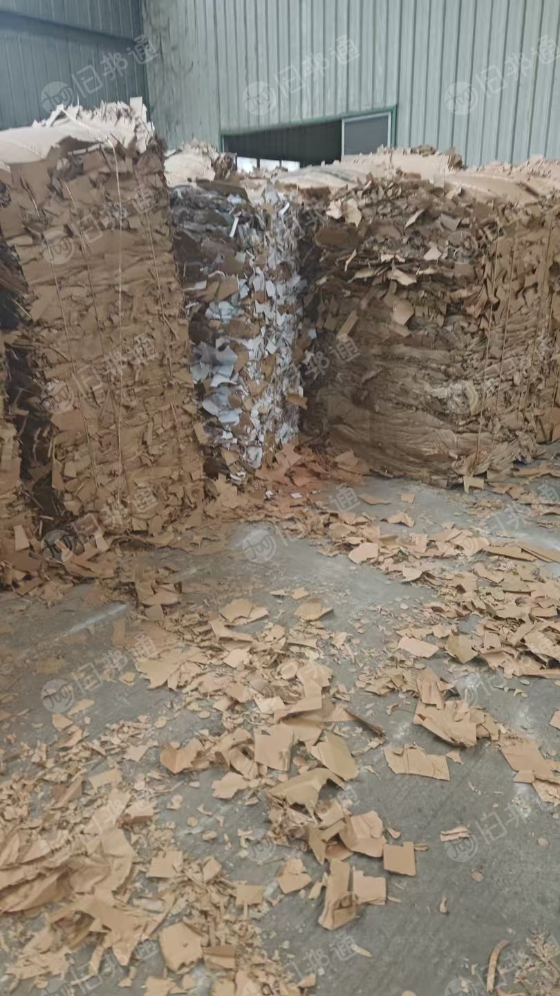 长期出售工厂下来的纯黄板纸边角料