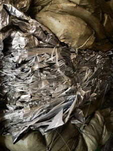 求购铝塑膜炼油料，月需上千吨