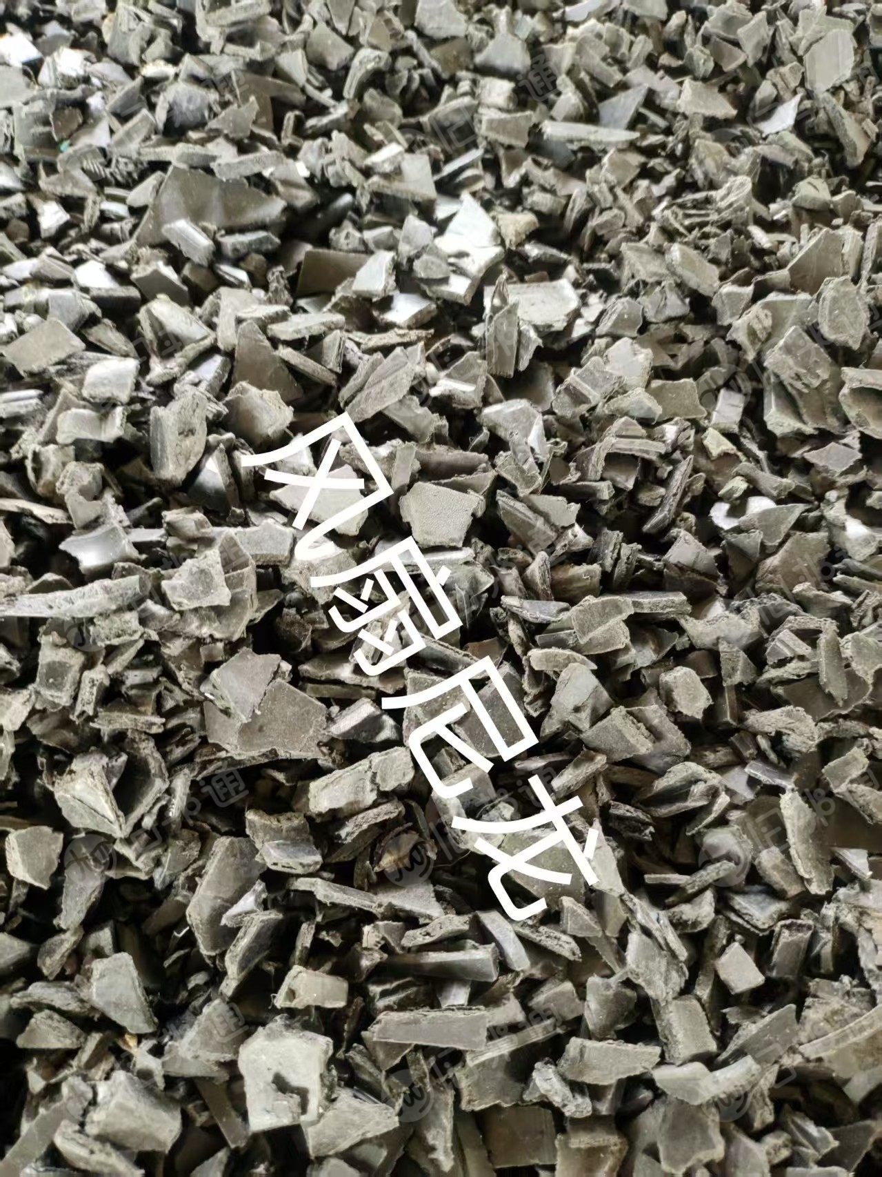 出售风扇尼龙破碎料，尼龙水箱破碎料，风扇叶破碎料，加纤尼龙破碎料，工具箱破碎料等