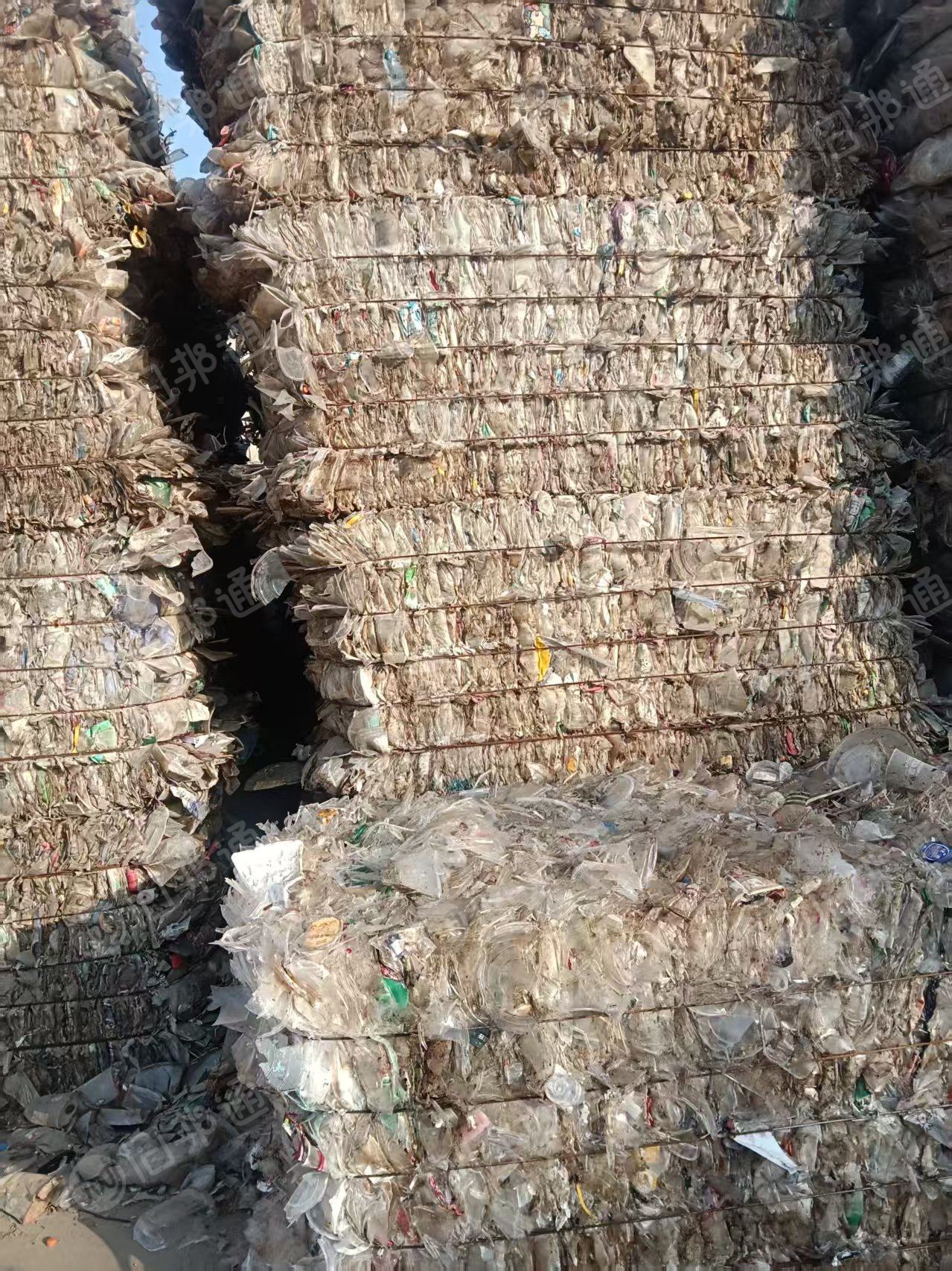 常年出售餐盒压块，内含奶茶杯，无聚酯