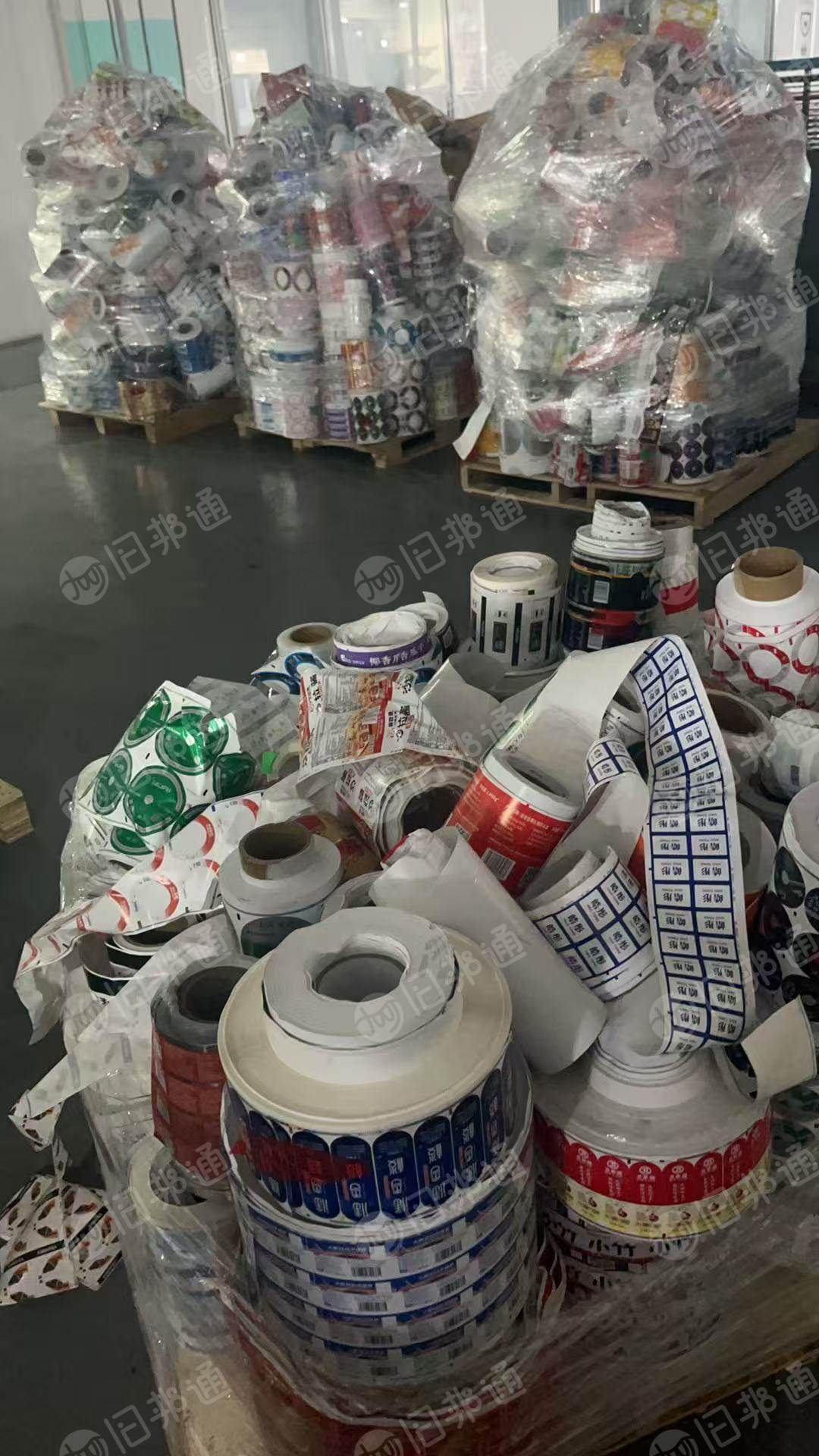 出售未脱标卷筒标签纸，每个月大几吨