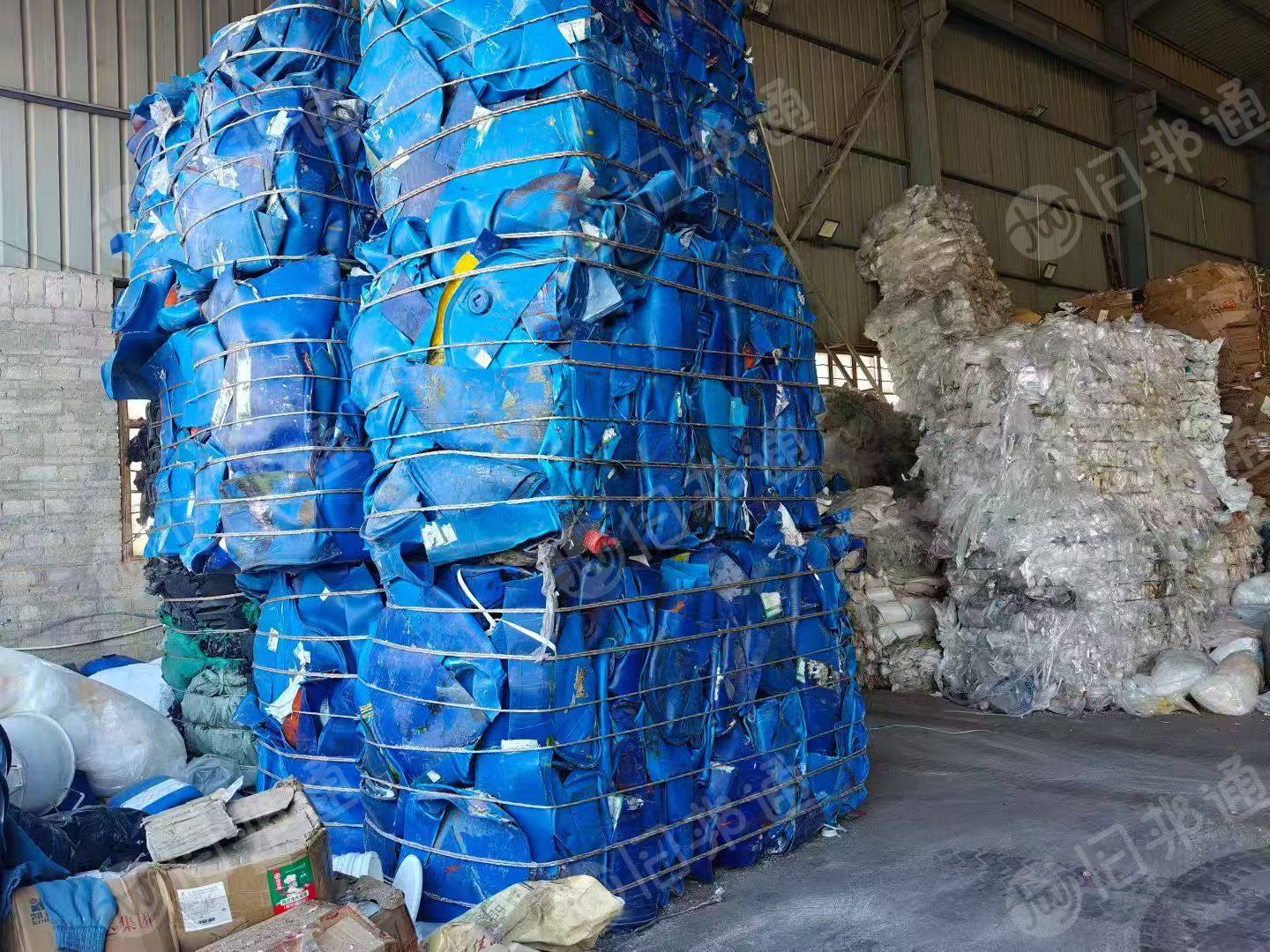 出售大蓝桶切片压块