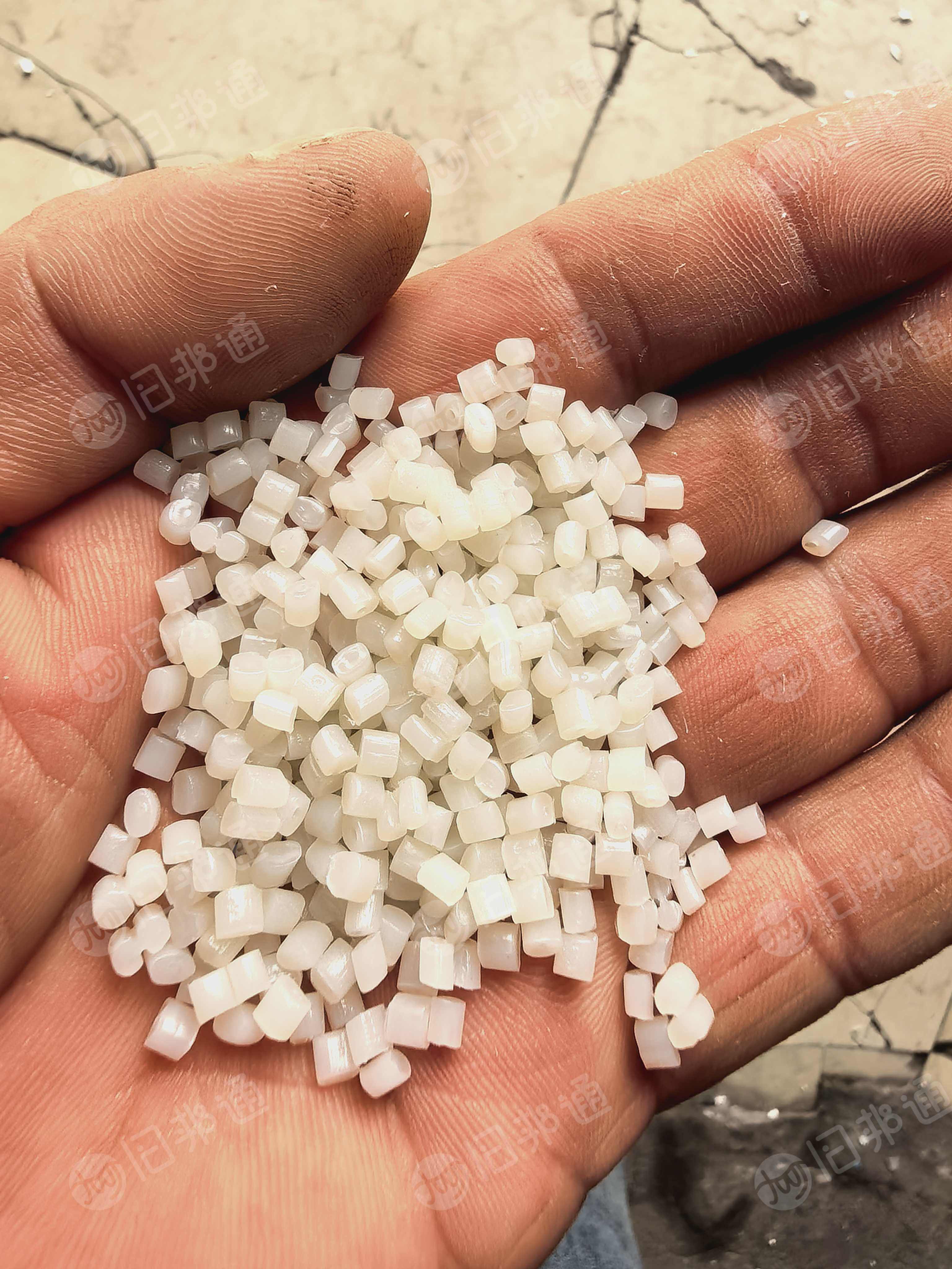 出售低压颗粒，有透析桶颗粒，娃哈哈颗粒等，过150目，月供上千吨