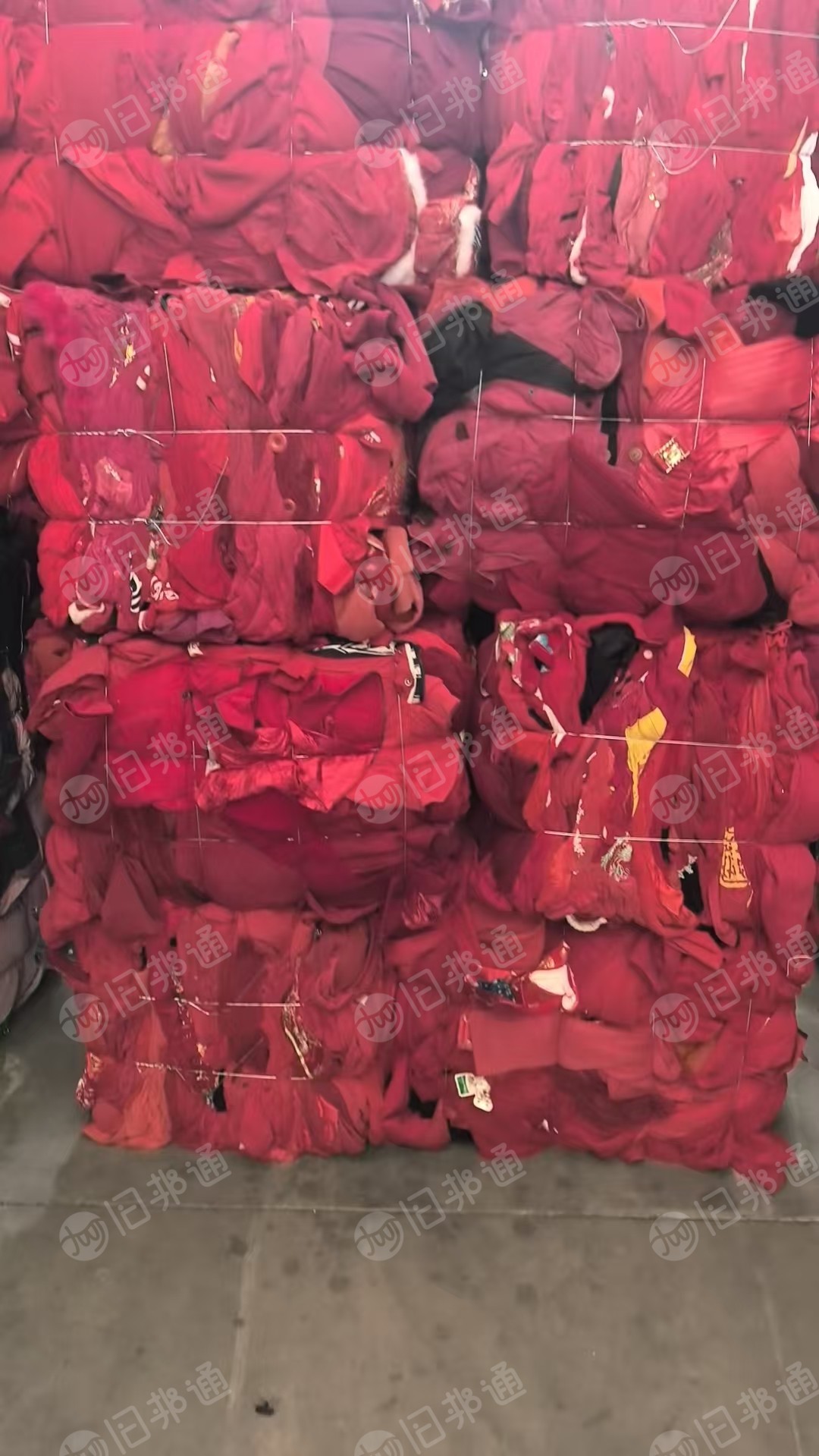 长期出售旧衣服二白，红料，开花料，月供几十吨，货在安徽滁州