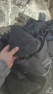 全国长期大量回收涤丙地毯料，汽车脚垫厂下来的边角料，不分颜色