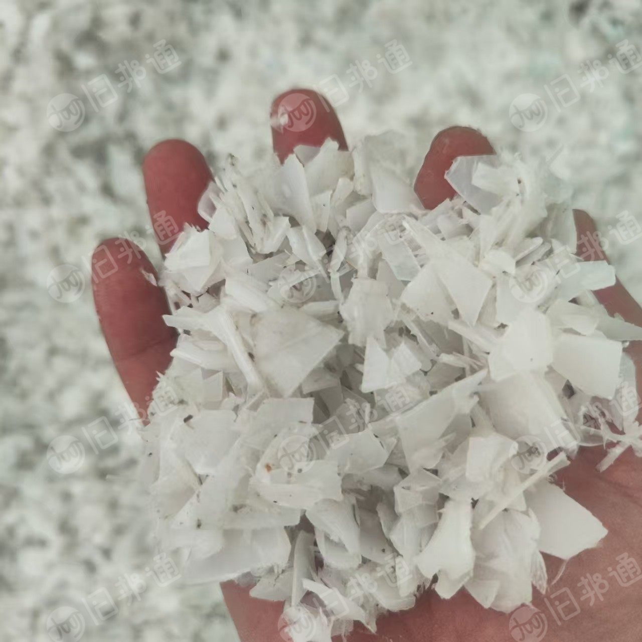 长期出售透析桶破碎料，纯ab桶破碎料，干粉料