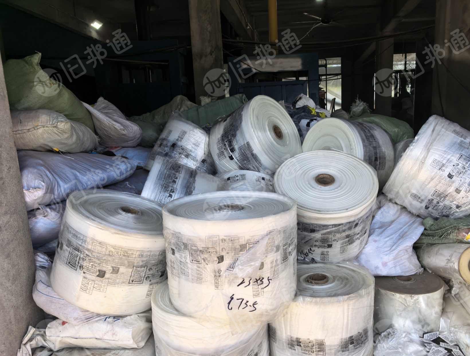 出售花高压卷筒膜废料，花高压刀口料，现货4吨左右