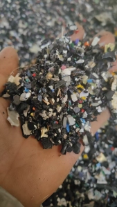 出售橡胶塑料混合破碎料，长期有货