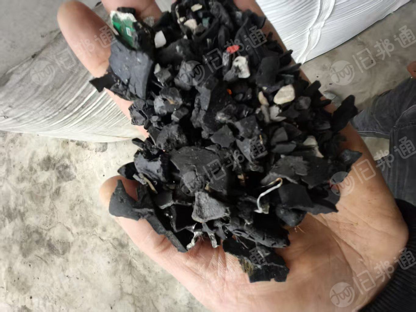 长期出售硅胶壳破碎料,纯度95%左右