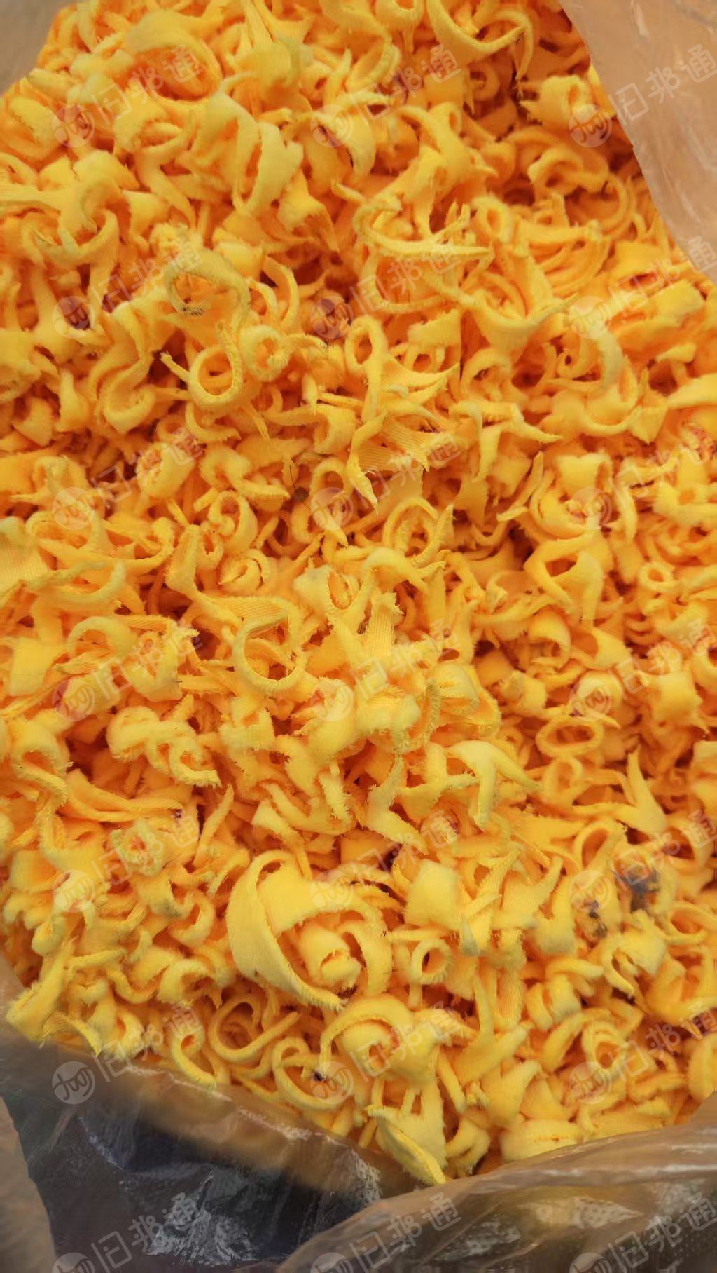 长期出售毛绒玩具下脚料，涤纶废布，绒布下脚料，涤纶深色和氨纶6米8够一车