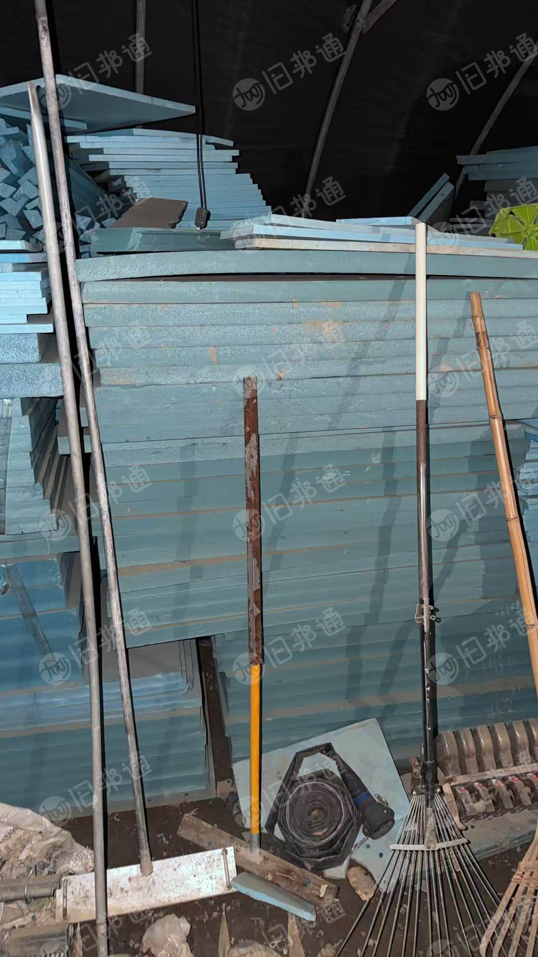 出售蓝泡沫废料，种蔬菜那边下来的，现货几吨