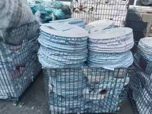 长期出售不干胶纸废料，不干胶胶盘