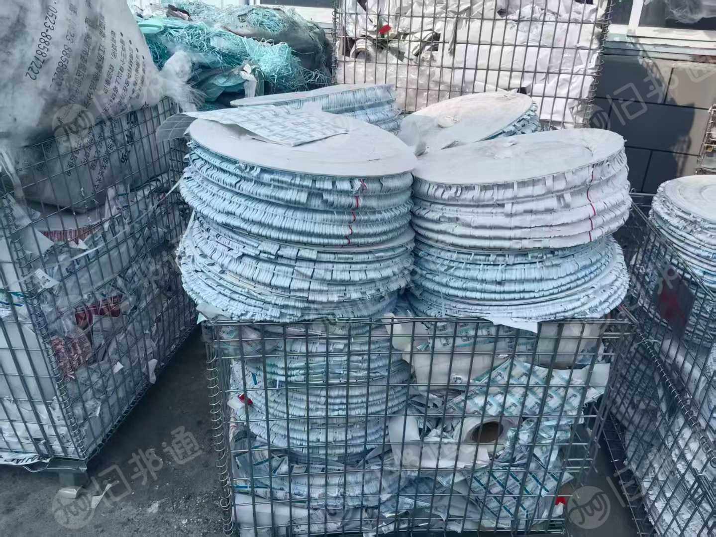 长期出售不干胶纸废料，不干胶胶盘