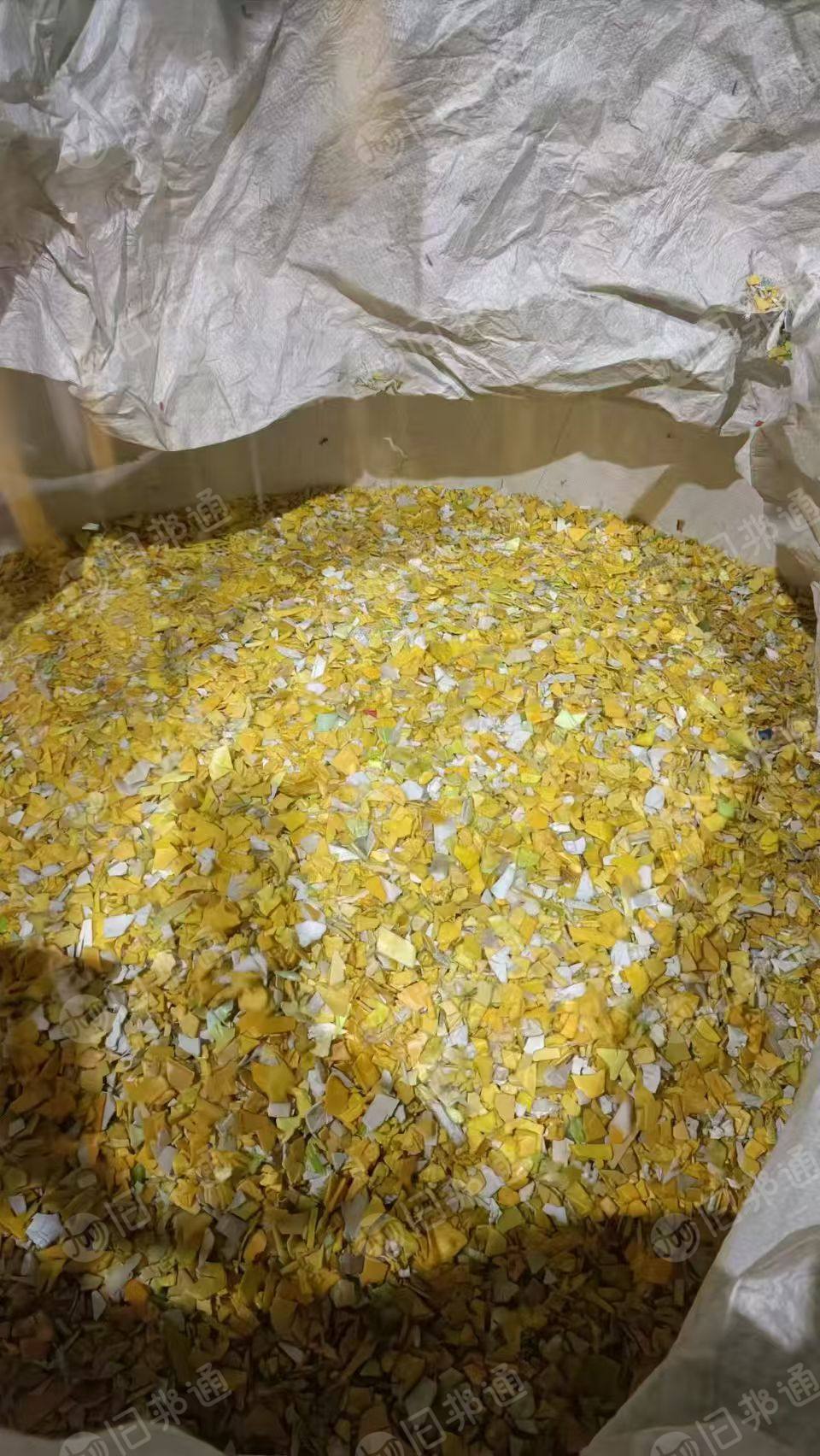 长期出售共聚单色桶破碎料，每月200吨