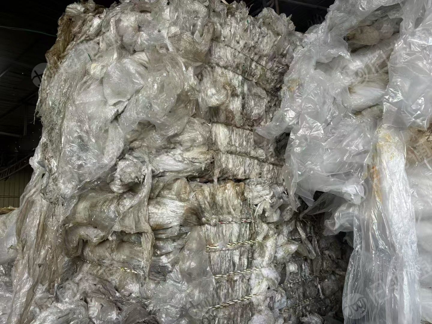 出售缠绕膜废料，粘膜废料