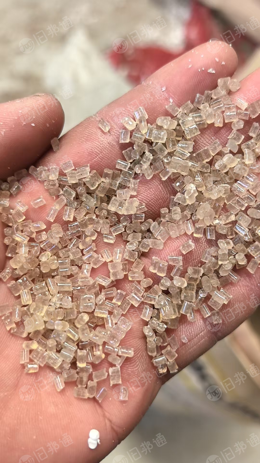 出售EPS颗粒，茶色的，过40目，现货十几吨