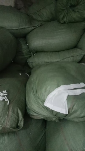 长期出售袜子下脚料，锦氨废料，白色，月供几十吨，货在浙江金华