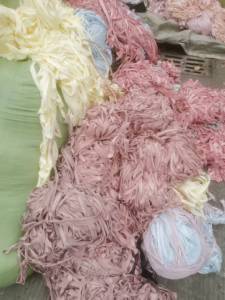 长期出售切边厂下来的切边料，氨纶废布，氨纶布条，月供13米一车，货在浙江绍兴