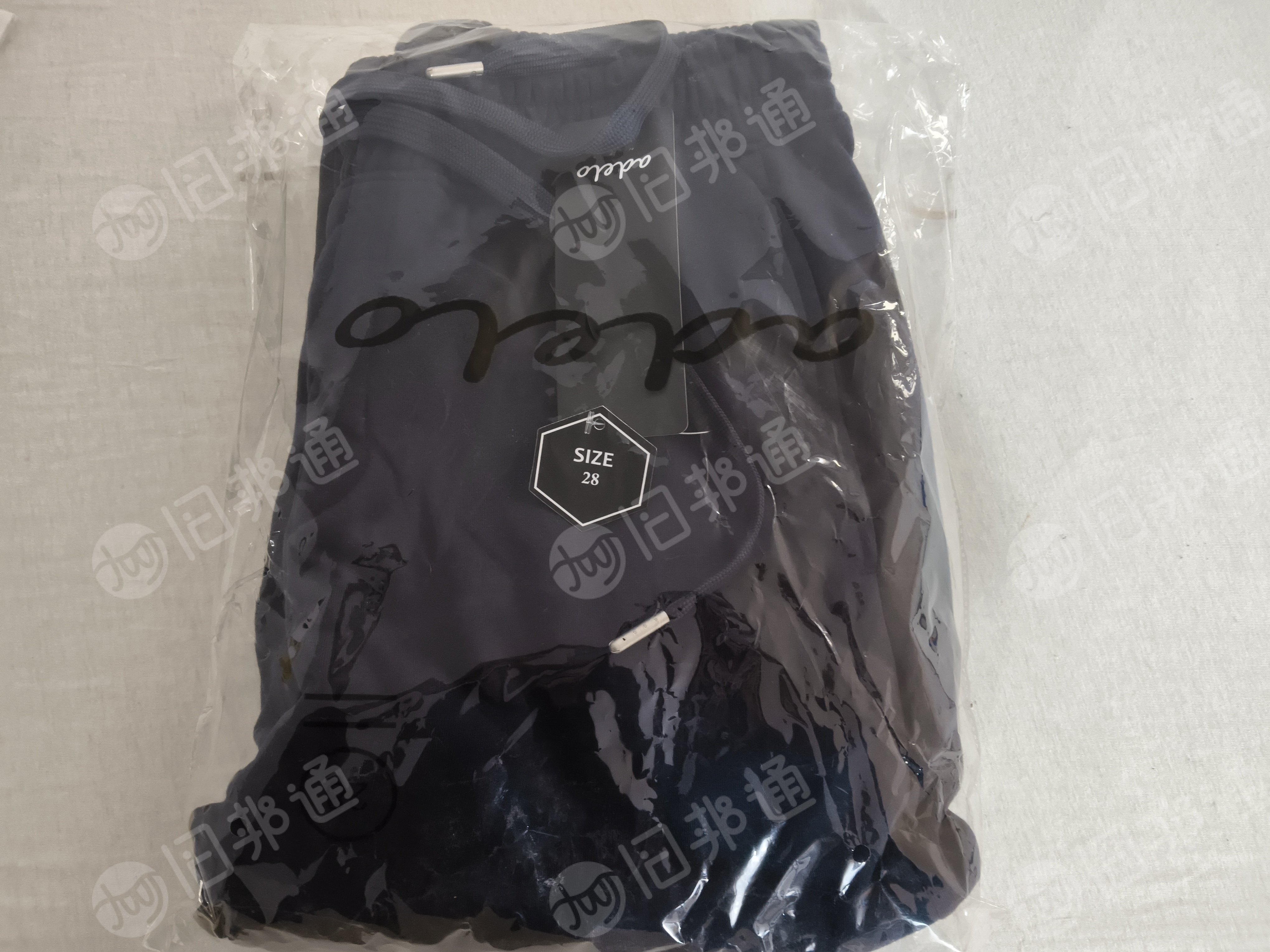 现货处理一批工厂倒闭退下来的裤子，整单男款女款6个颜色，现货2万多条，货在河南漯河