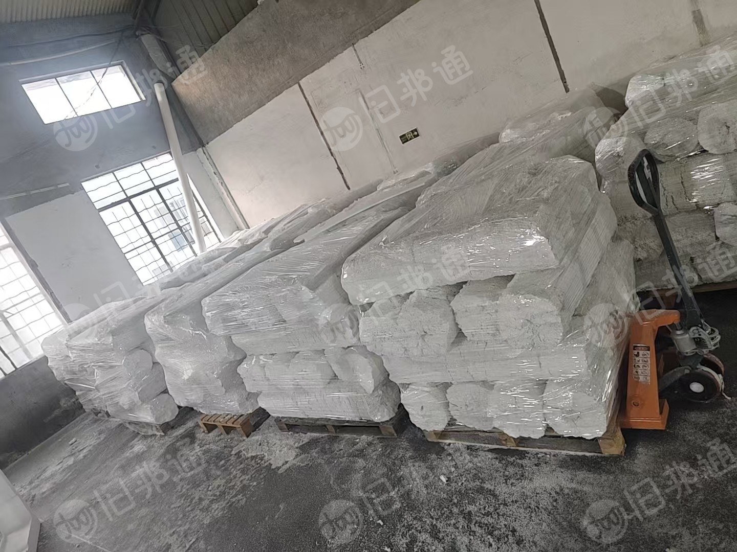 出售eps冷压块，泡沫压块、月供10吨左右