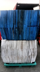 出售空心板毛料，白蓝统货一起走