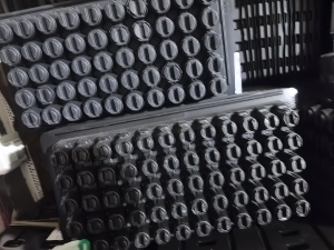 出售ps,pet,pp吸塑盒毛料