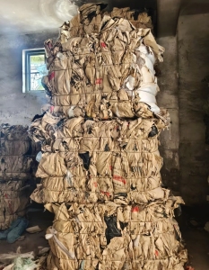 出售纸塑袋，装橡胶颗粒下来的，现货8吨左右