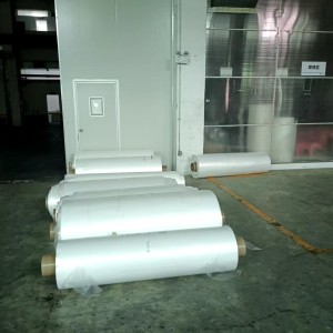 长期出售高压卷筒膜，低压卷筒膜，高压低压有分开放