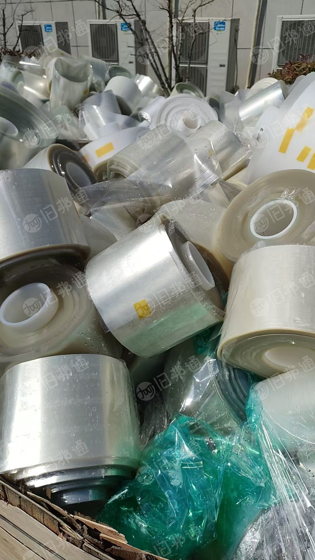 出售PET滑膜废料，现货18吨，基本都是卷筒的