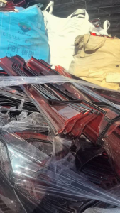 常年出售亚克力废料，一个月70吨