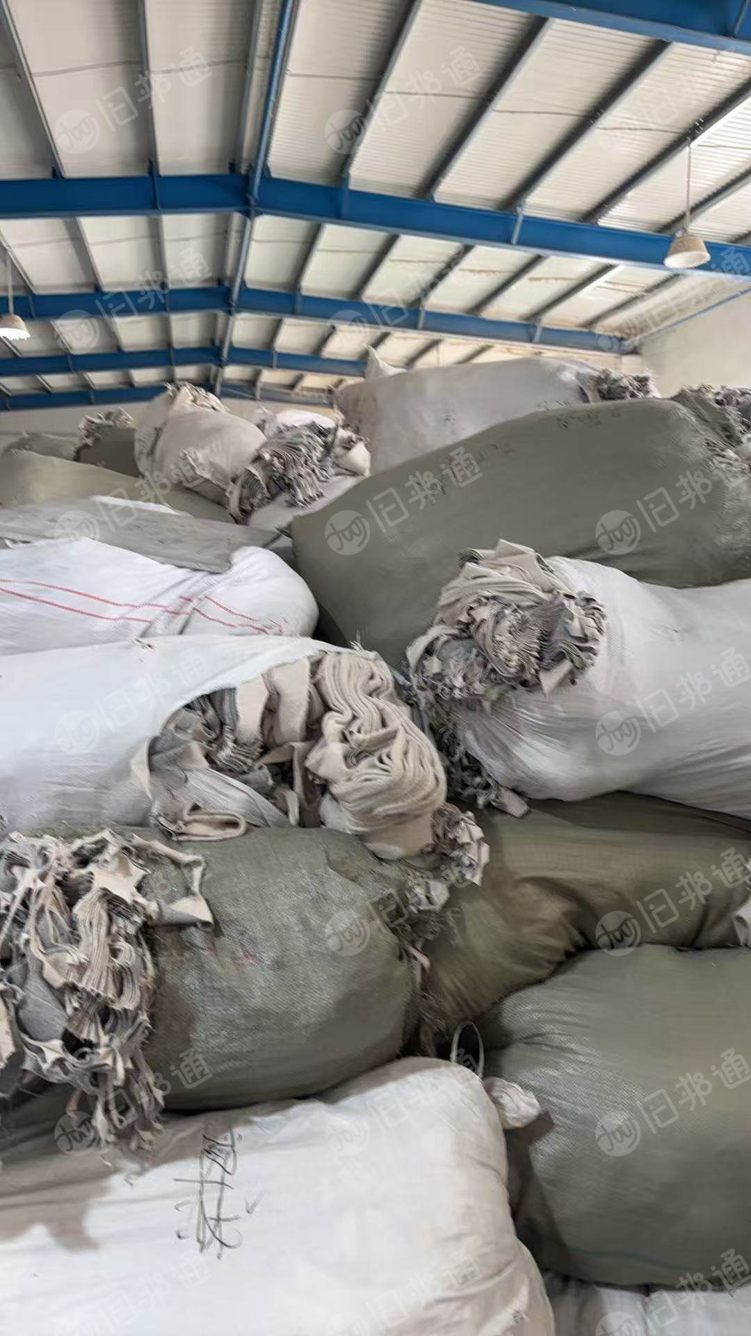 长期出售涤棉废布，做手套下来的边角料，70棉30涤，月供15吨