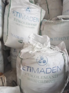 出售一批玻纤粉，厂家跑路了清仓库，现货有2000吨，在重庆