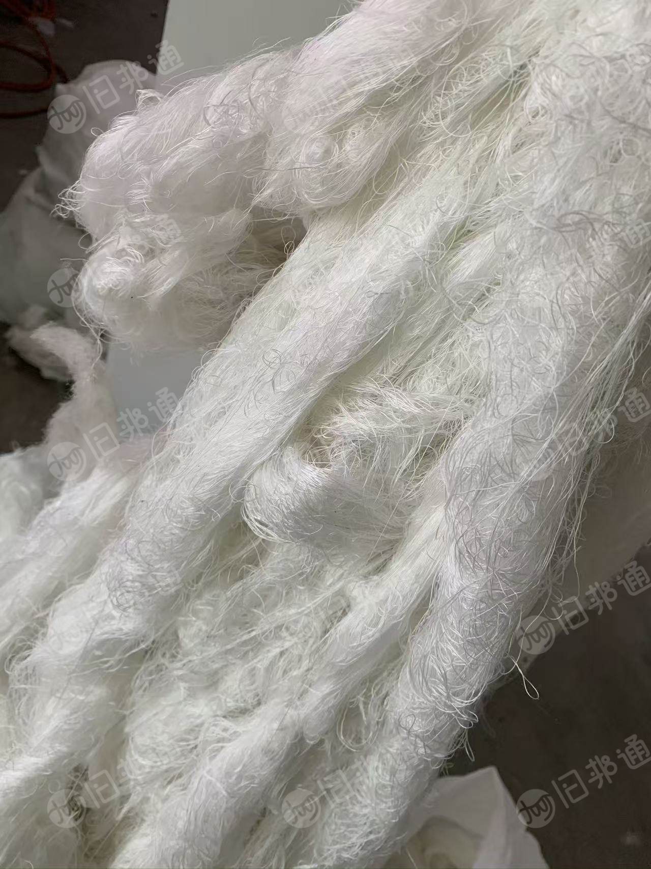 长期出售涤纶废丝,自络回丝,细纱风箱花,涤纶废丝现货7吨