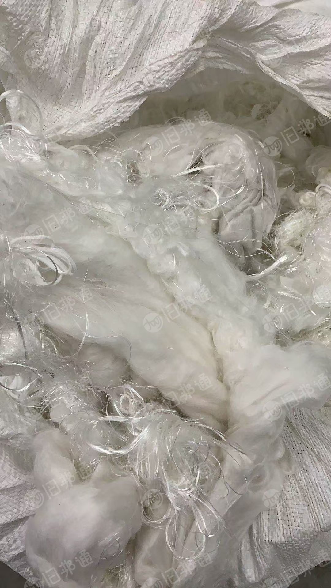 长期出售涤纶废丝，自络回丝，细纱风箱花，涤纶废丝现货7吨