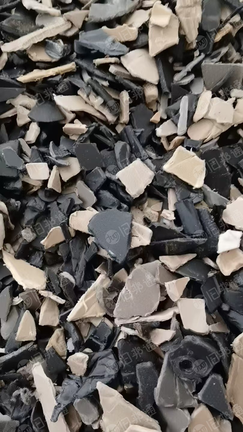 出售PP汽车内饰破碎料，保险杠破碎料，水破的，月供200吨