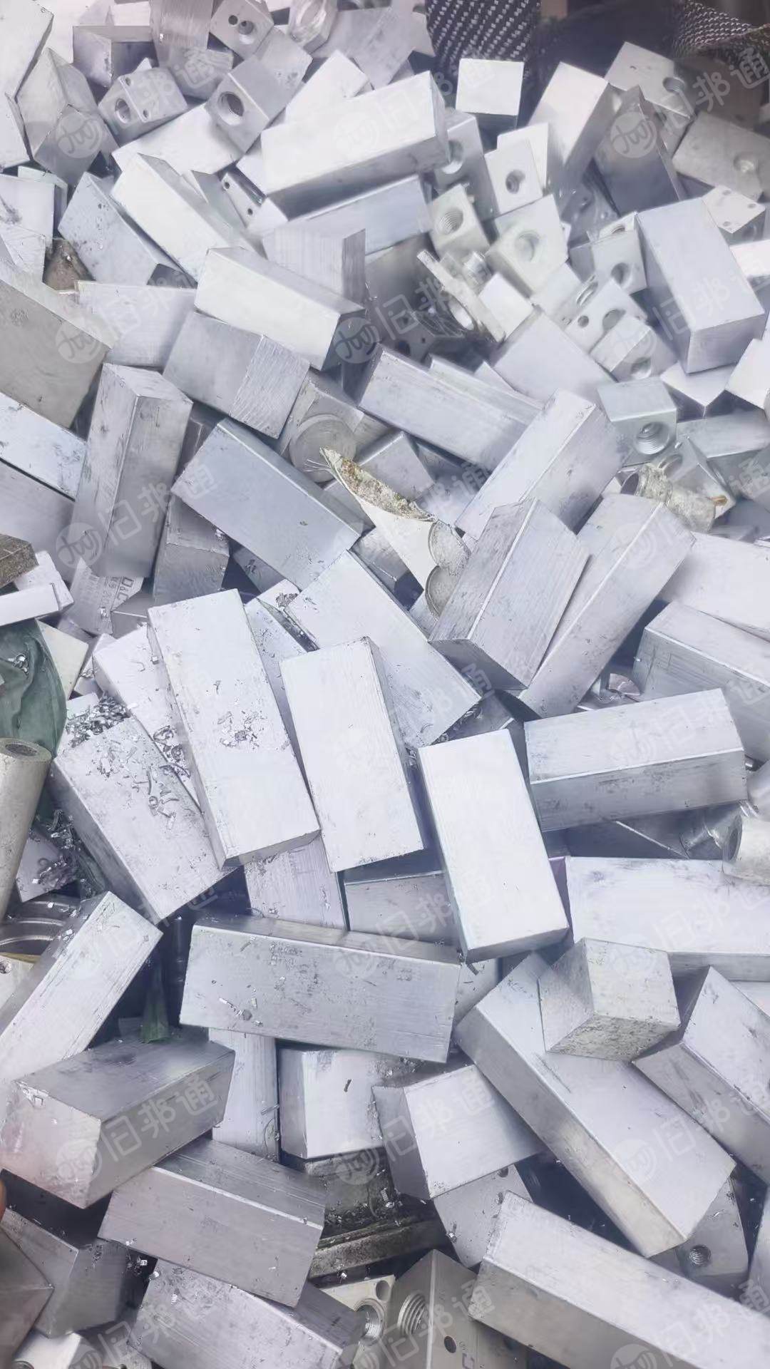 出售废铝料头，61和63的，现货几十吨