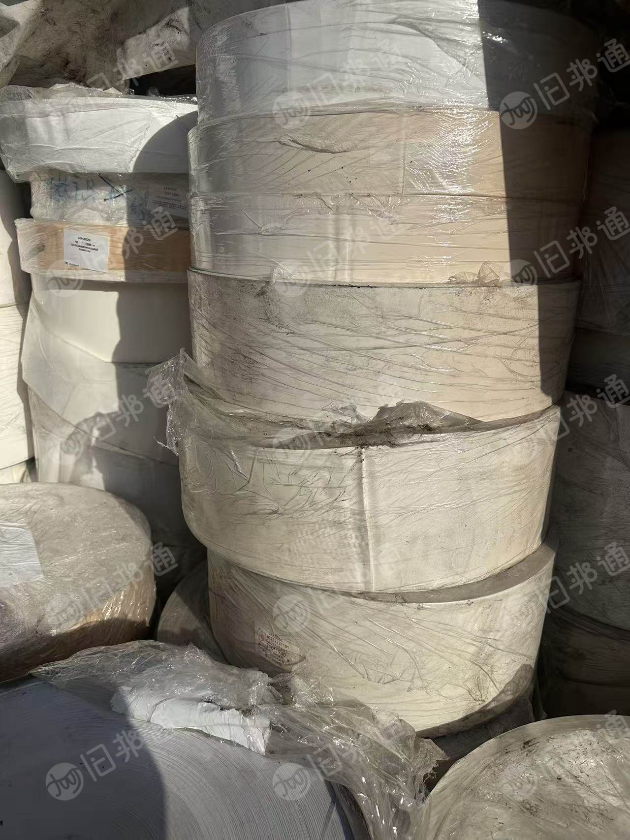 出售卷筒格拉辛纸，一层格拉辛一层PP膜，可以二次利用