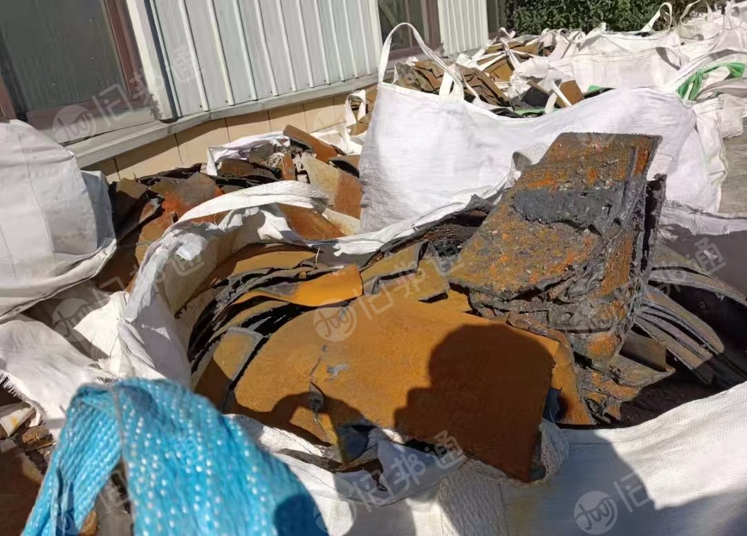 长期出售塑料网片废料，现货6吨左右