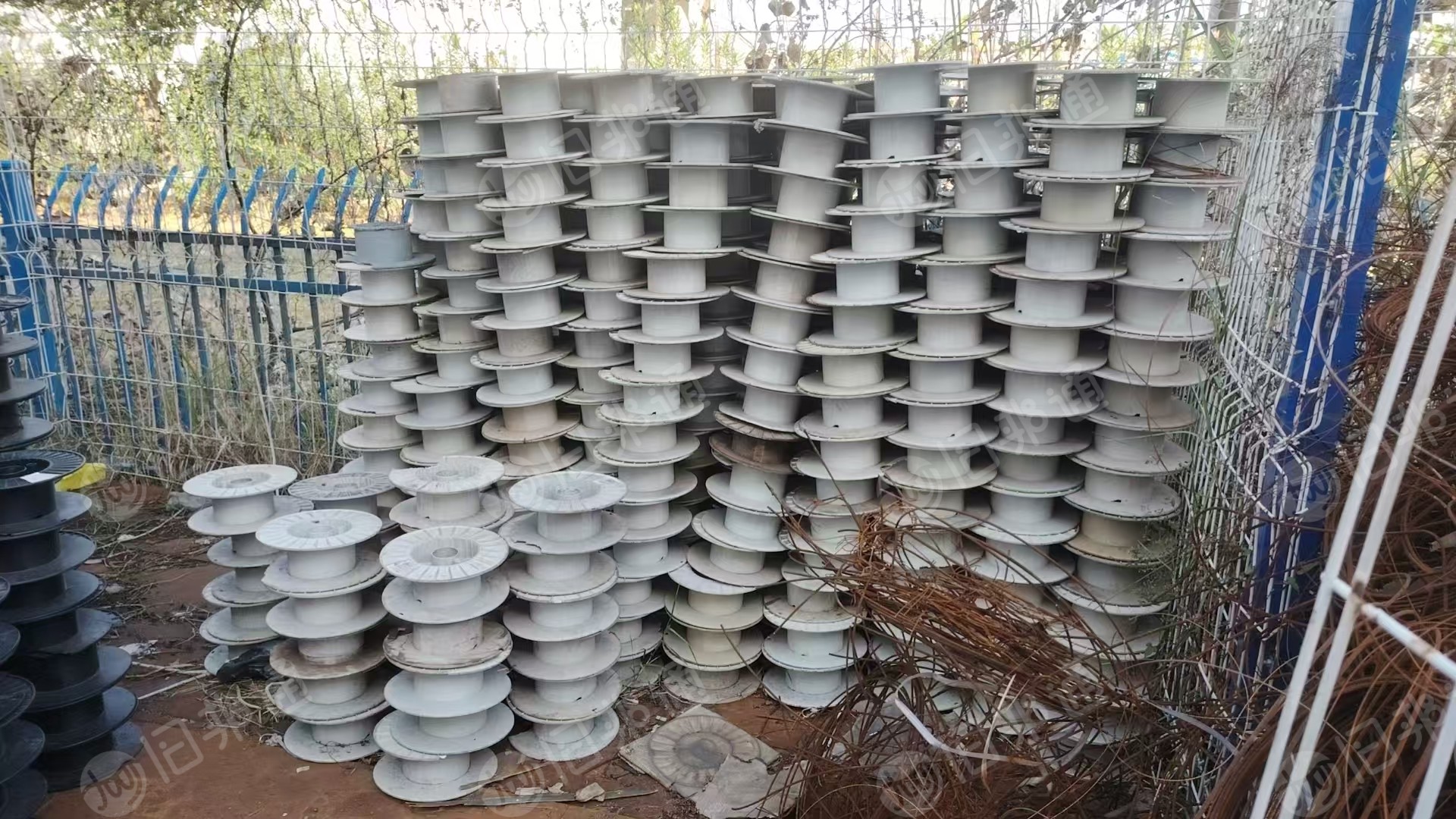 出售焊丝盘毛料，现货几吨